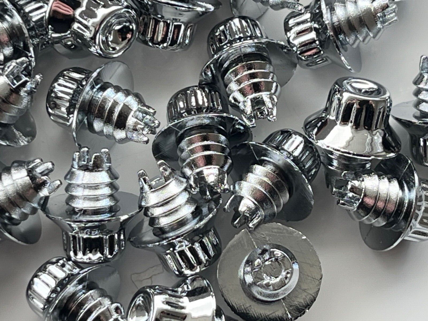 D010C Chrome Plastic Rim Edge Wheel Rivets Nuts Replacement studs QTY 150