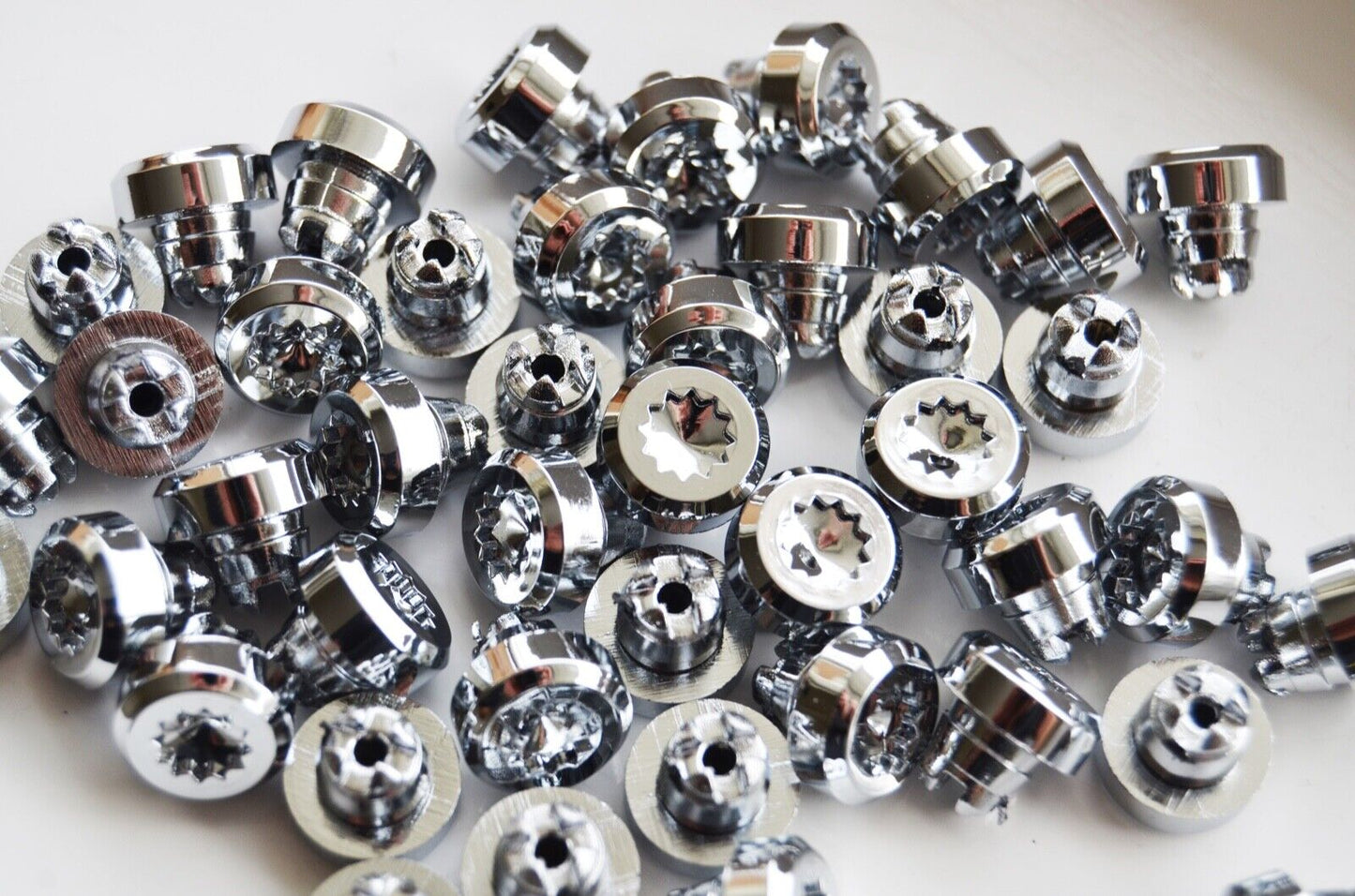 100 x Chrome Plastic Wheels Rivet Nuts fake rim bolts Ref Q2C Box 4