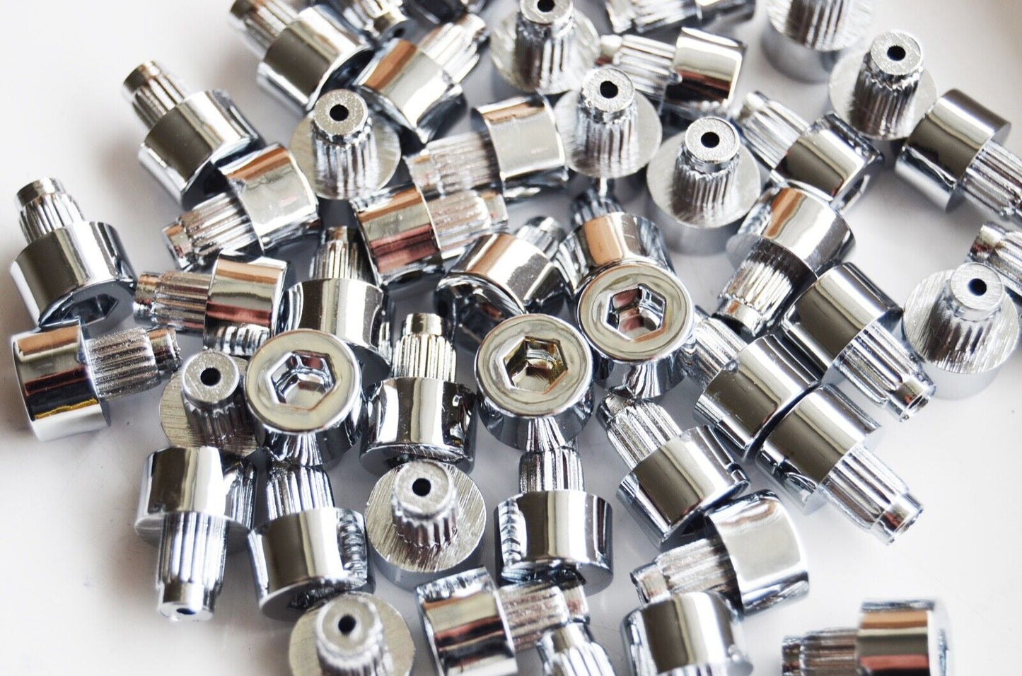 1 Sample x Chrome Plastic Wheels Rivet Nuts fake rim bolts Ref Q8C Box 7