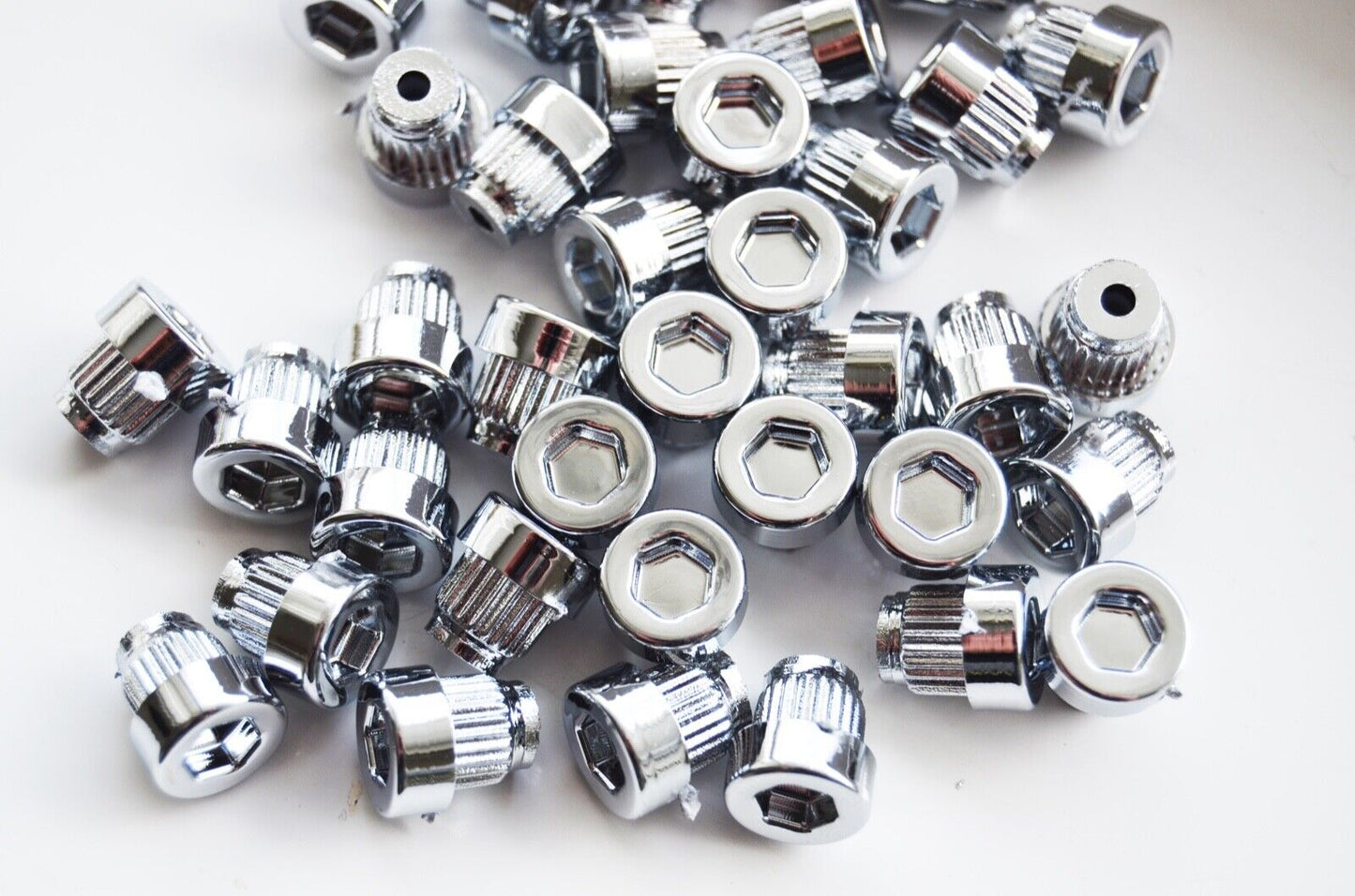 100 x Hex Head Chrome Plastic Wheels Rivet Nuts fake rim bolts Ref Q3C Box 1